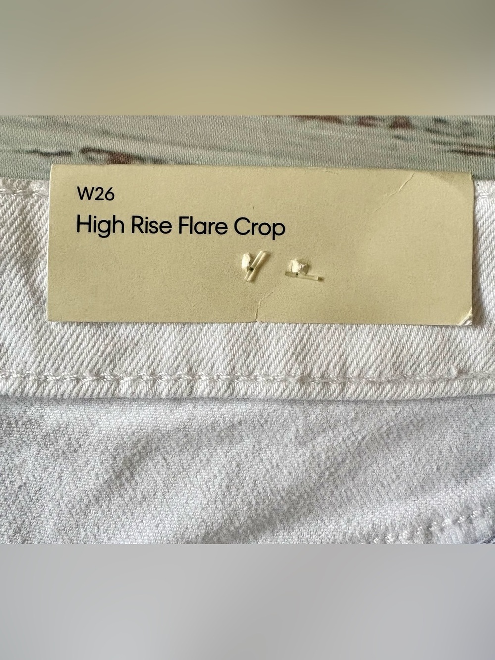 NWT Calvin Klein High Rise Flare Crop Jeans White Stretch Size 26 - Picture 9 of 16